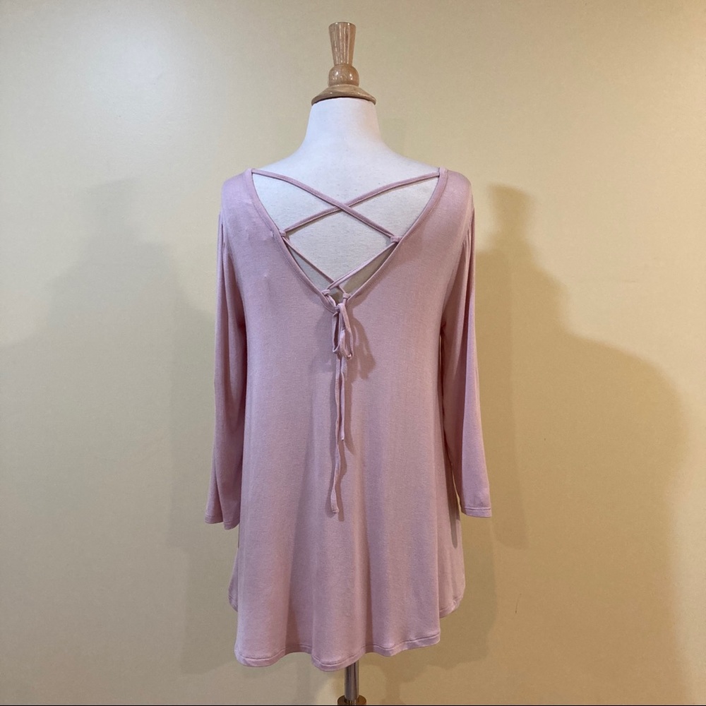 💥 CLEARANCE Lace Up Back 3/4 Sleeve Drapey High Low Top Blush - Picture 4 of 4